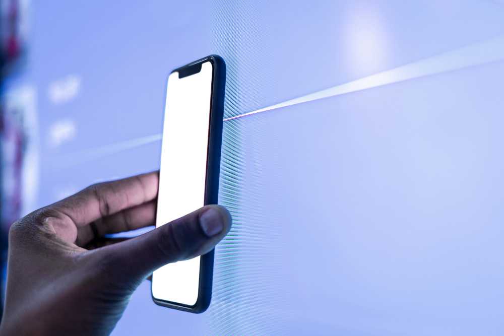 how to project mobile screen on wall without projector